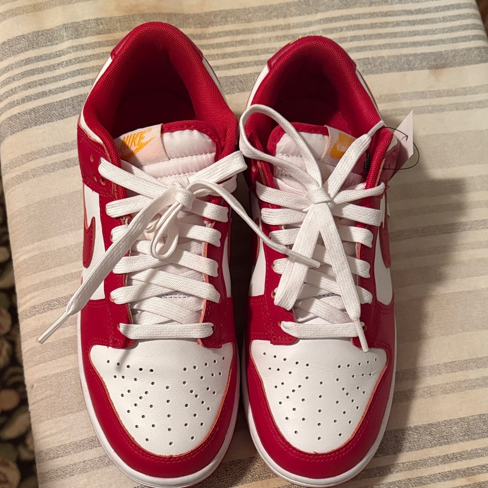 Nike Dunk Low- Size 8 - Picture 5 of 5
